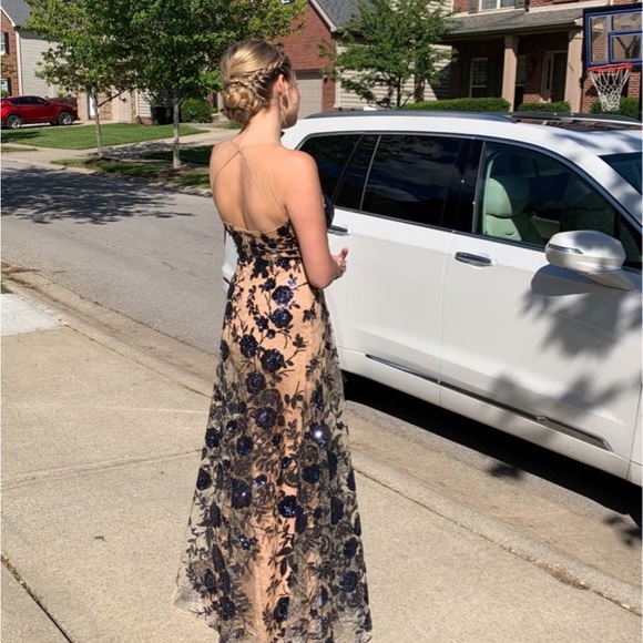 Jovani prom dress size 4 - Picture 1 of 4